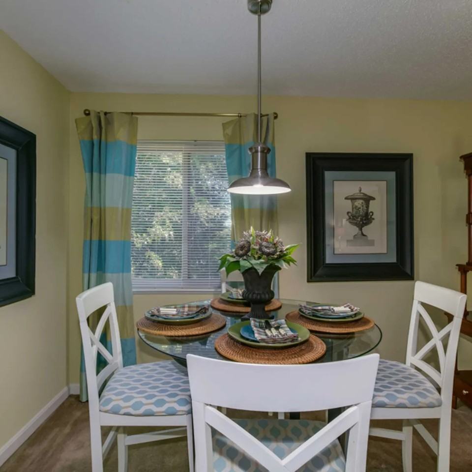 Eagles Walk Apartments - Photo 3 of 30