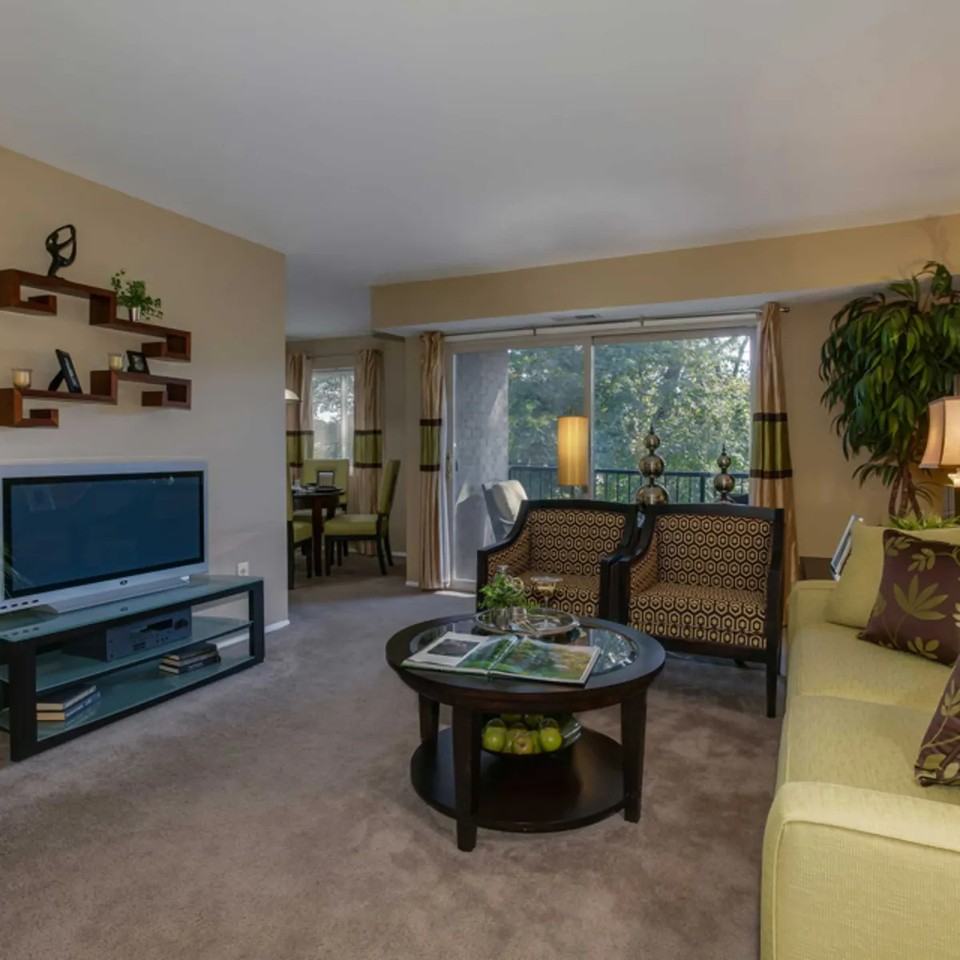 Eagles Walk Apartments - Photo 7 of 30