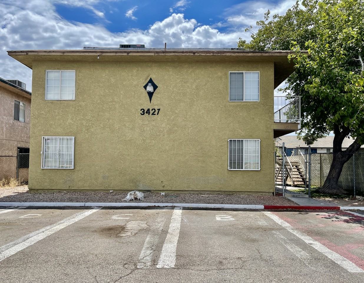 3427 E Cheyenne Ave #A - Photo 5 of 36