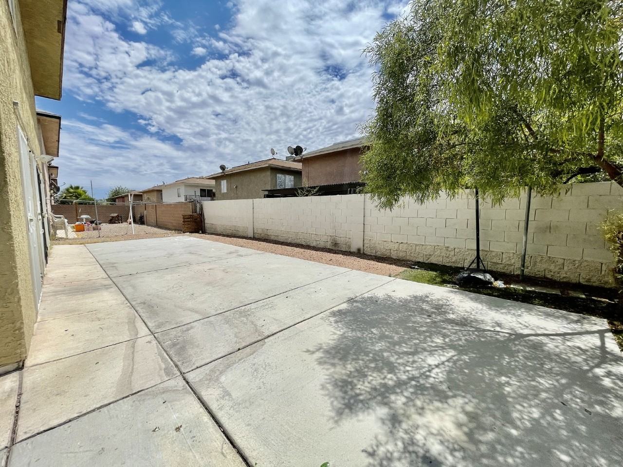 3427 E Cheyenne Ave #A - Photo 6 of 36