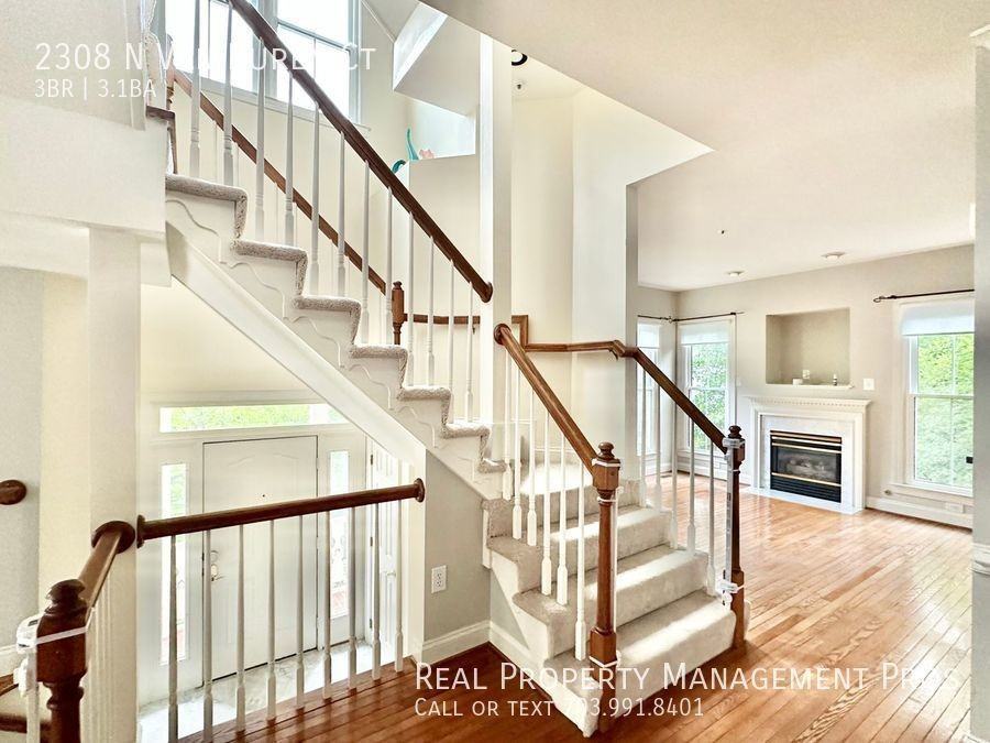 2308 N Van Buren Ct - Photo 3 of 34