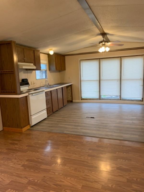 55 Newton Rd - Photo 2 of 12