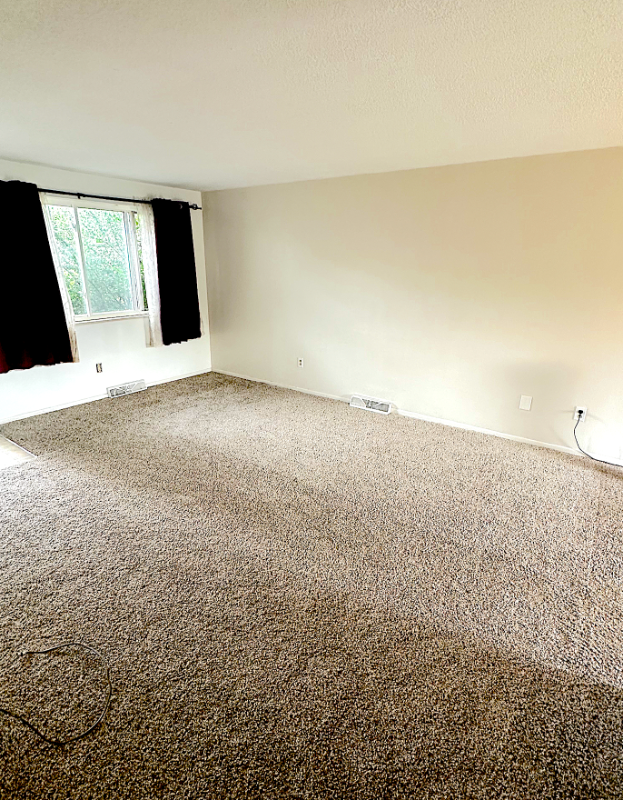 1405 E 16th St #A - Photo 3 of 21