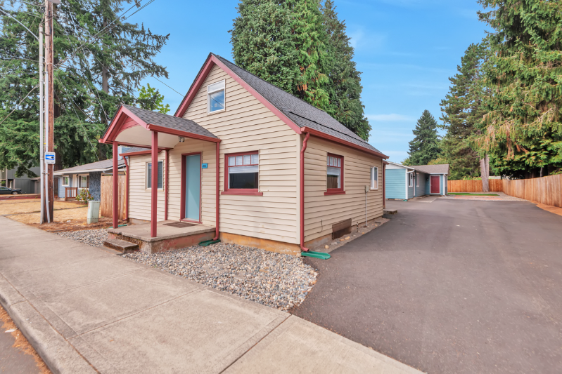 1702 Bryant St - Photo 2 of 11