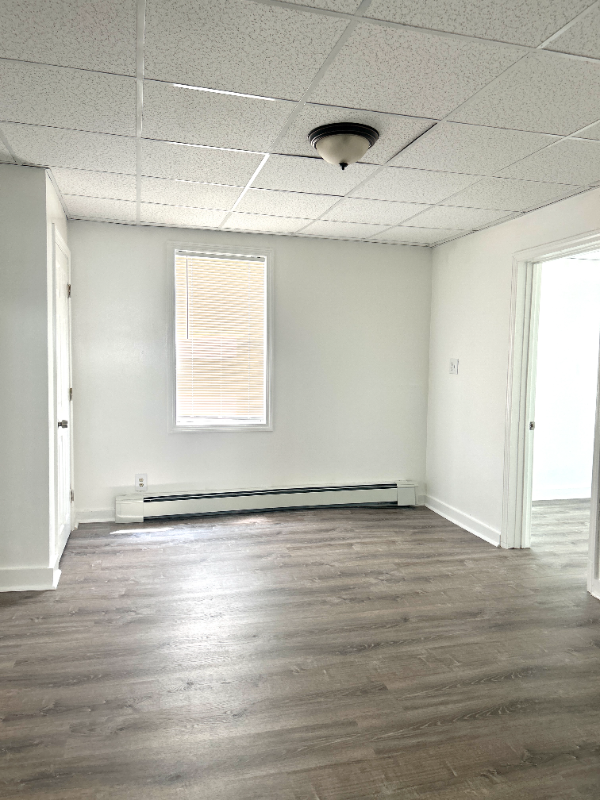 700 Lawrence St #1 - Photo 3 of 4