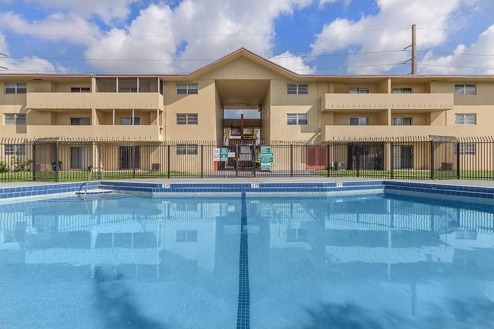 Lakeshore Presidential Apartments 1260 Nw 95th St, Miami, FL 33147