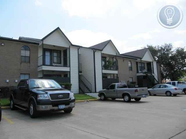 2107 13th Ave N 2136f - Photo 2 of 11