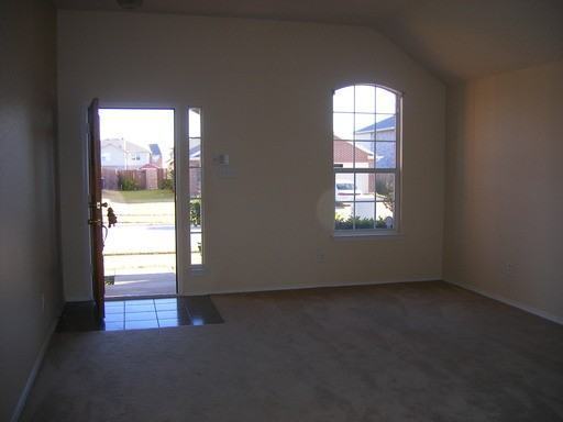 7014 Lake Roberts Way - Photo 2 of 12