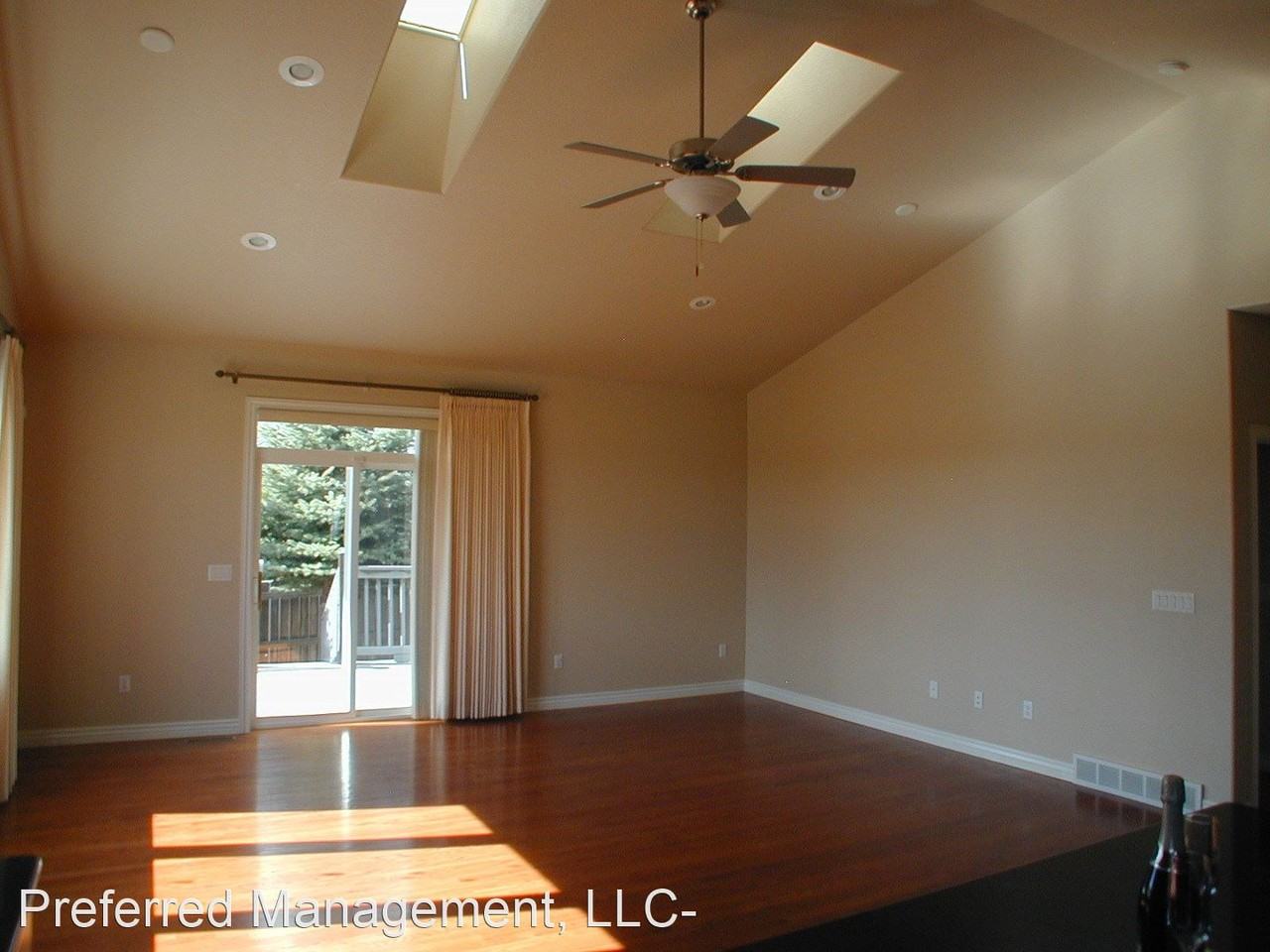 400 Sterling Dr - Photo 2 of 28