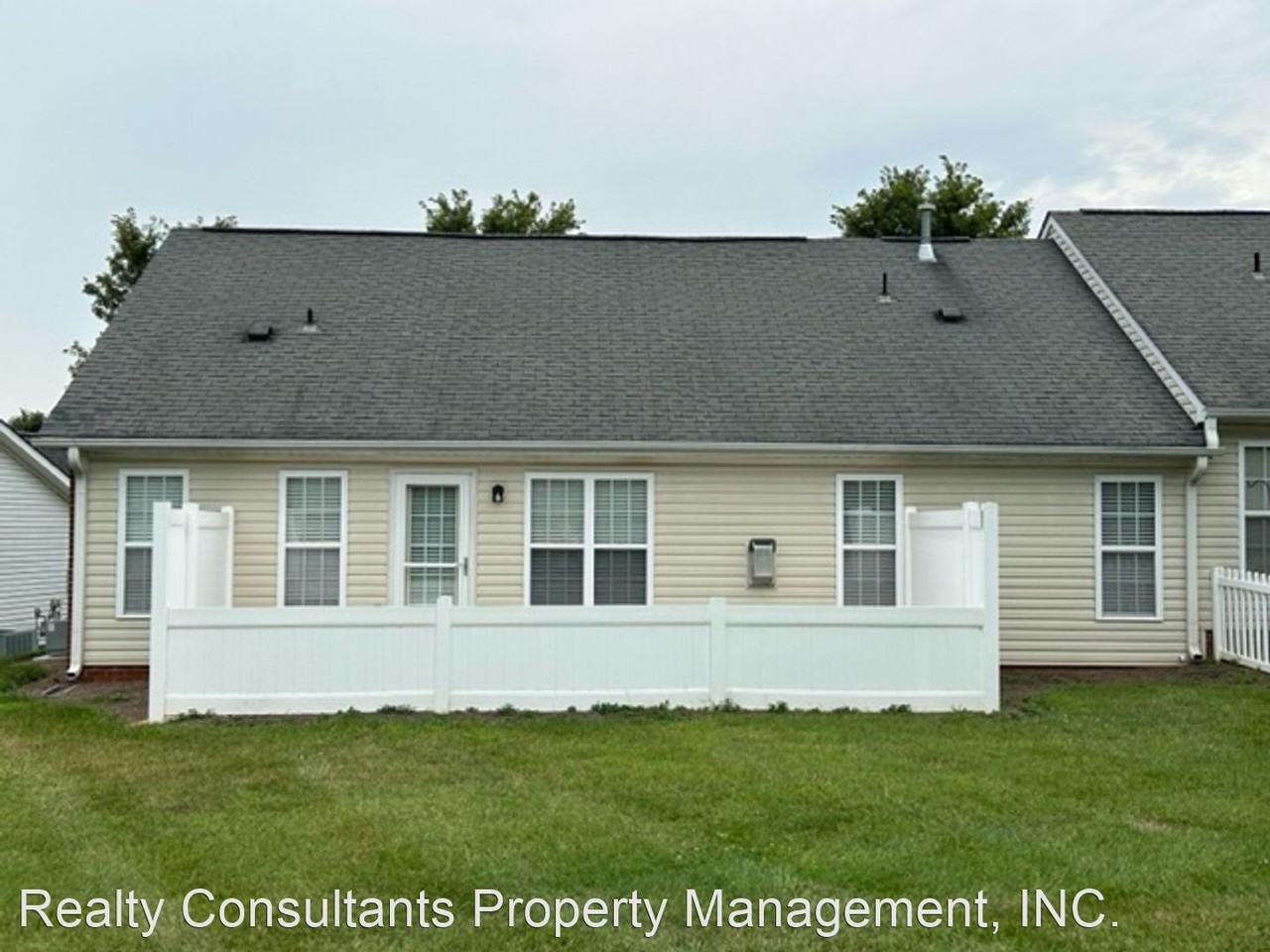 2152 Rosemont Dr - Photo 3 of 25