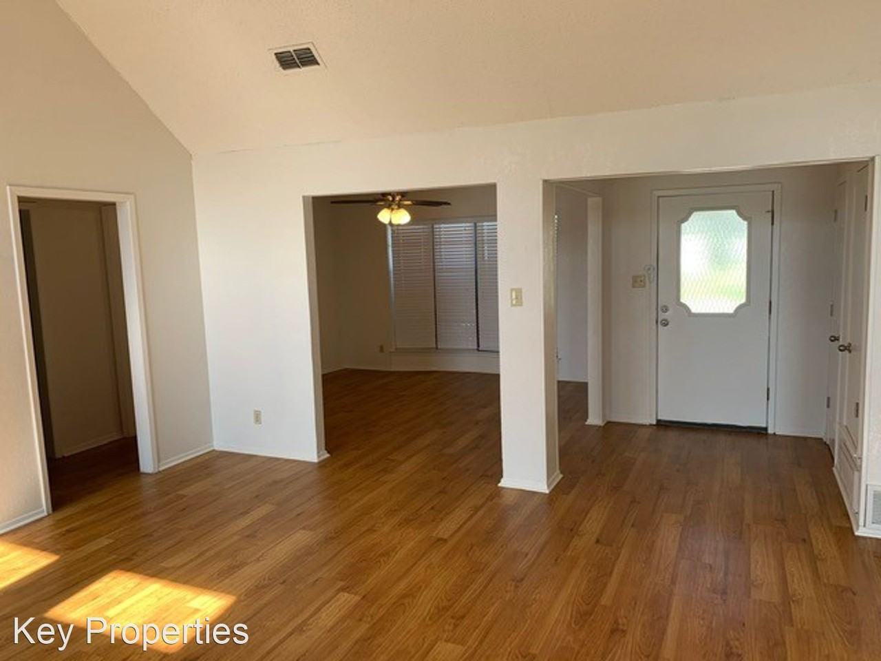 4613 Ringold Dr - Photo 3 of 21