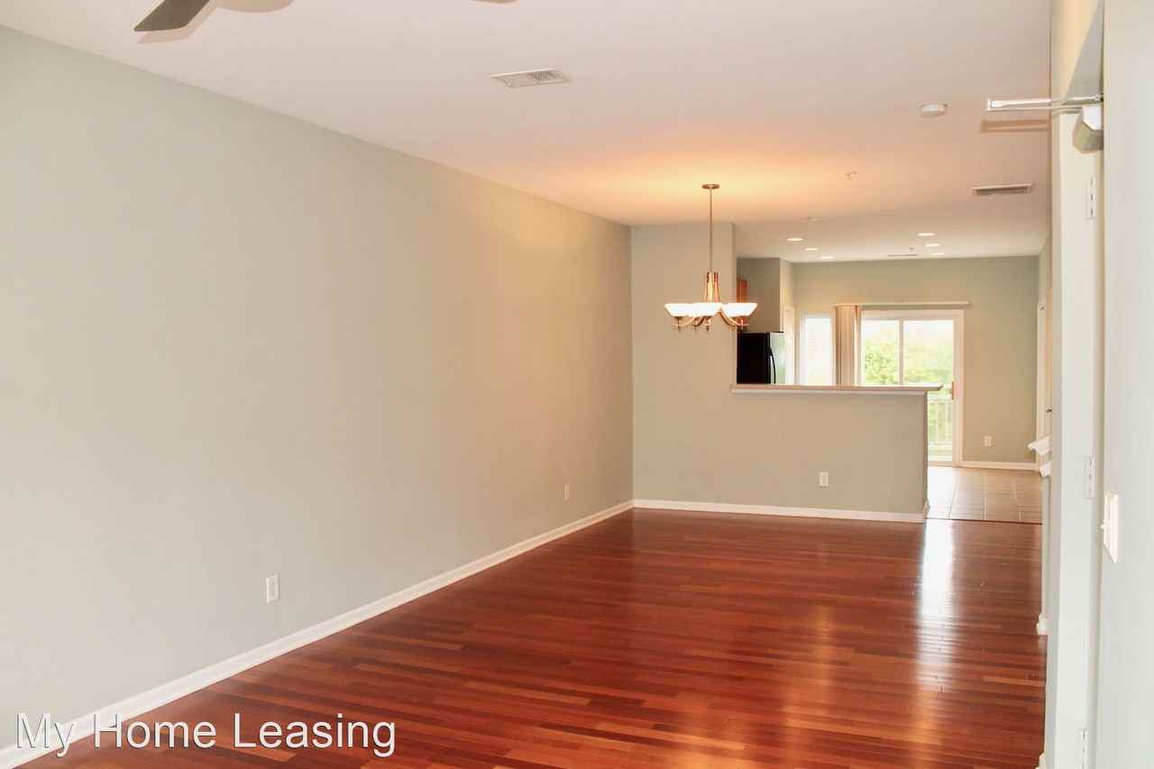 625 Raphael Pl - Photo 3 of 16