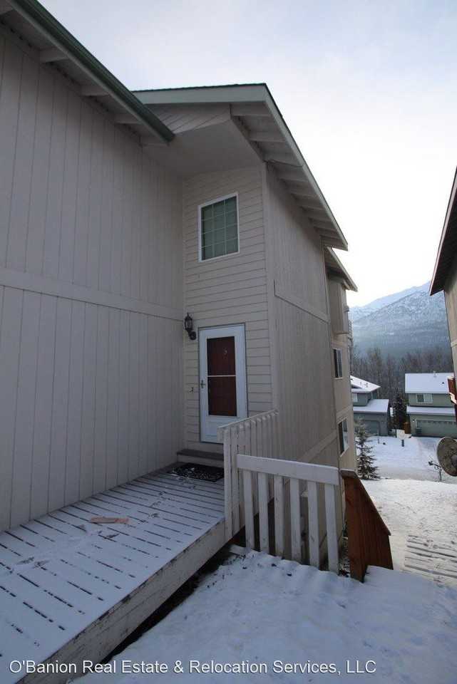 20826 Mountainside Dr - Photo 2 of 33