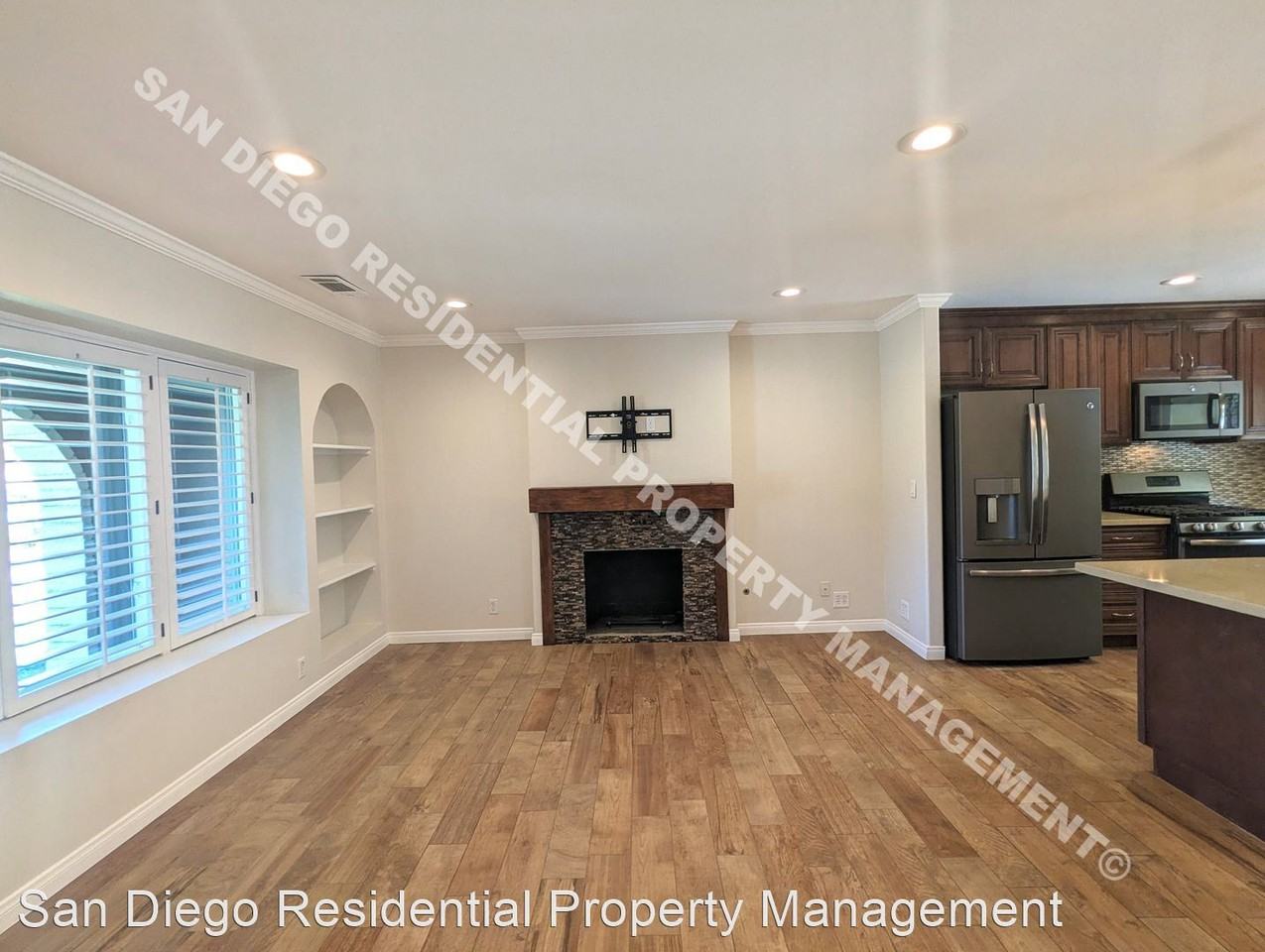 13401 Whitewater Dr - Photo 3 of 18
