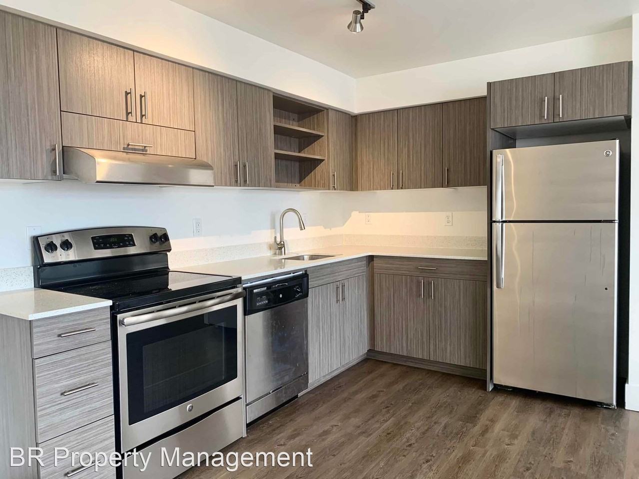 The Hudson Seattle 2450 Aurora Ave N, Seattle, WA 98109 Apartment