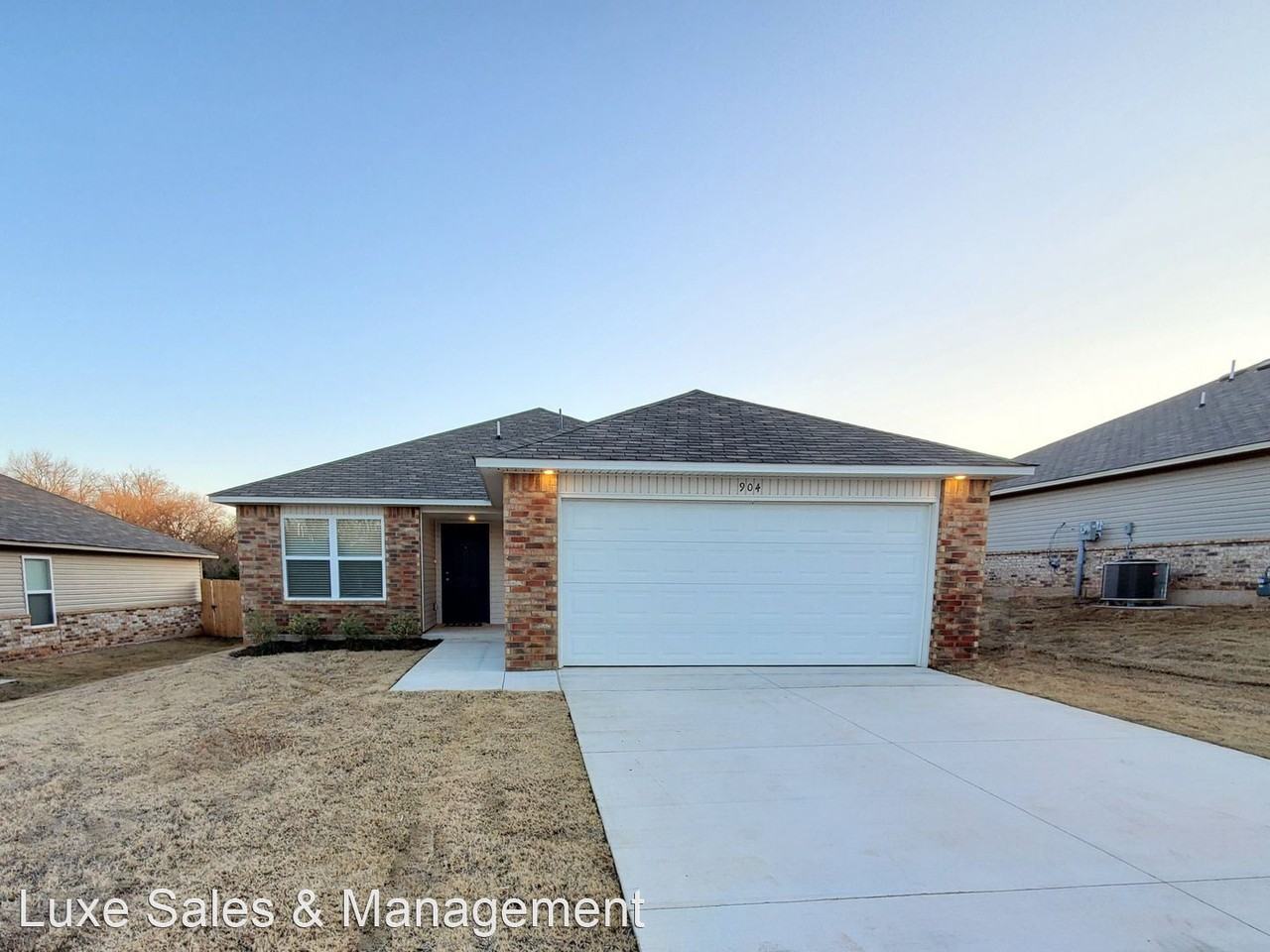 904 River Run Dr - Photo 3 of 42