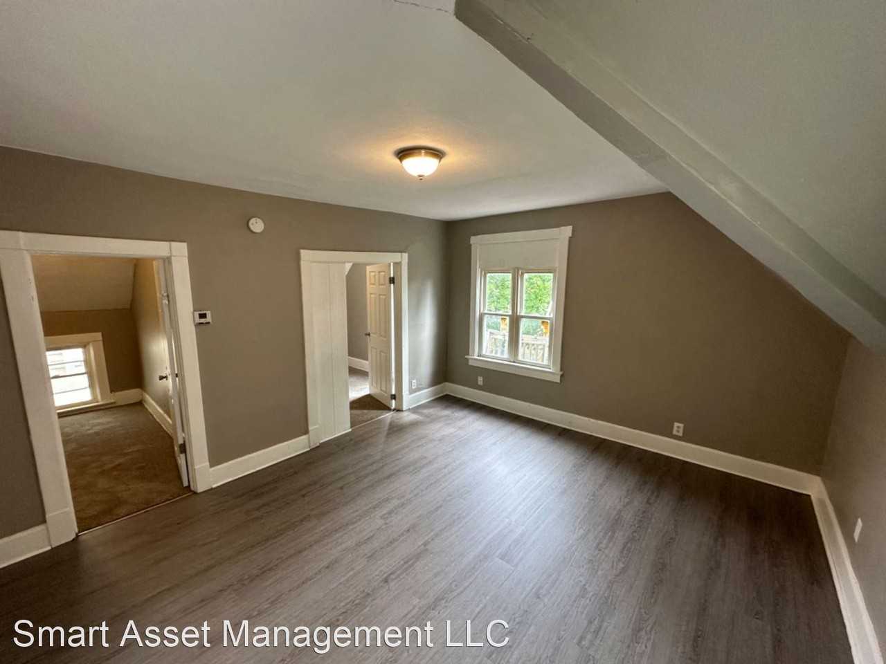 1939-1939A N 37th St - Photo 3 of 9