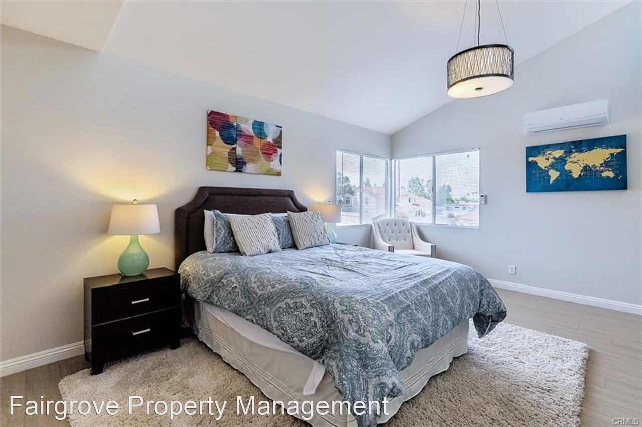 7892 Newman Ave - Photo 3 of 4