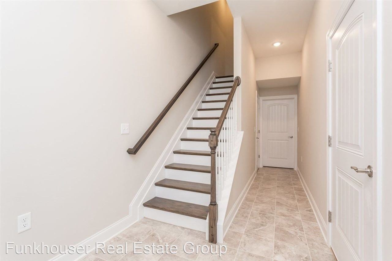 1238 Harvest Ct - Photo 2 of 15