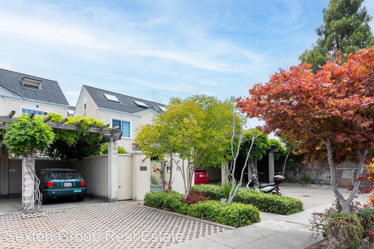 1517 Henry St #B - Photo 2 of 28