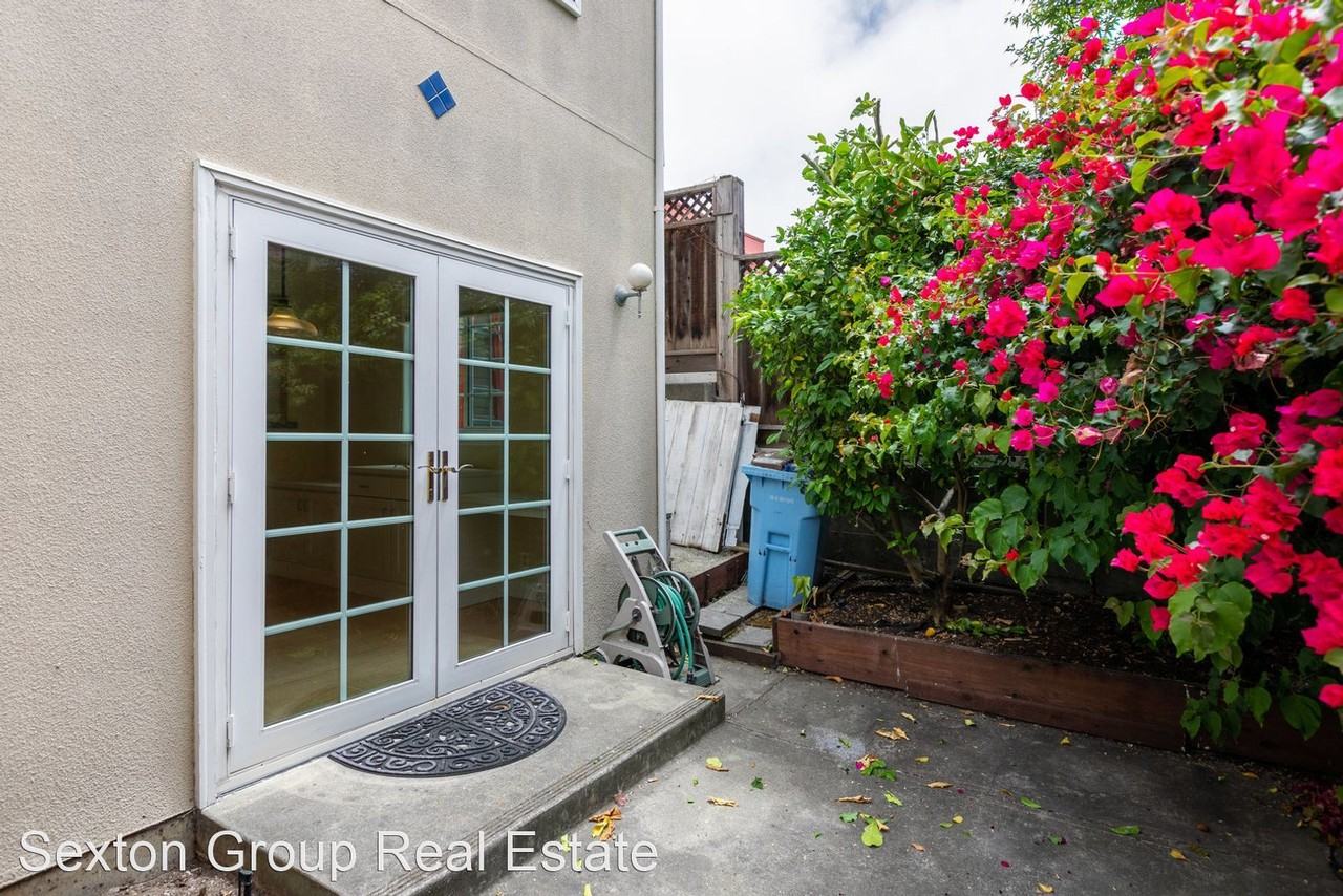 1517 Henry St #B - Photo 3 of 28