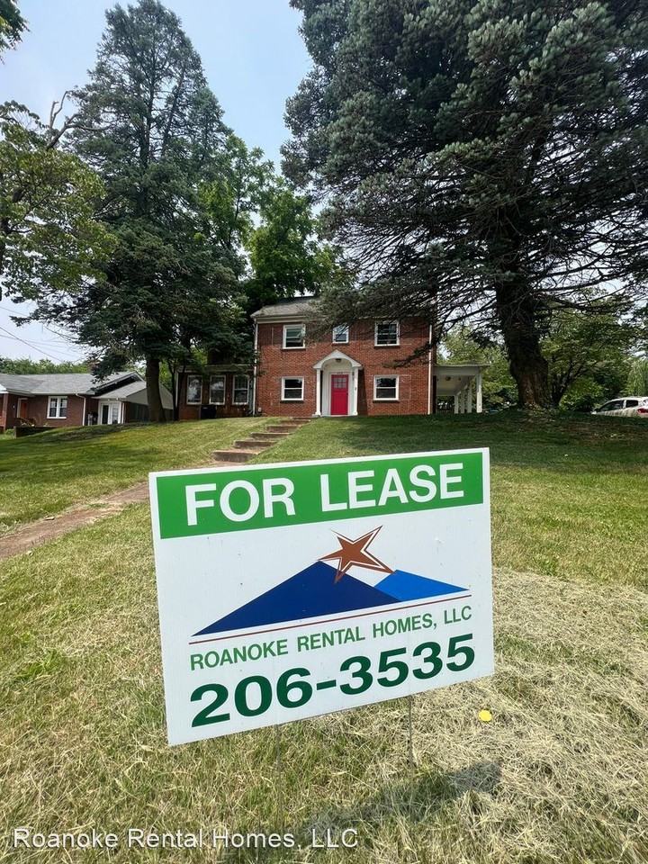 2518 Oakland Blvd - Photo 2 of 16