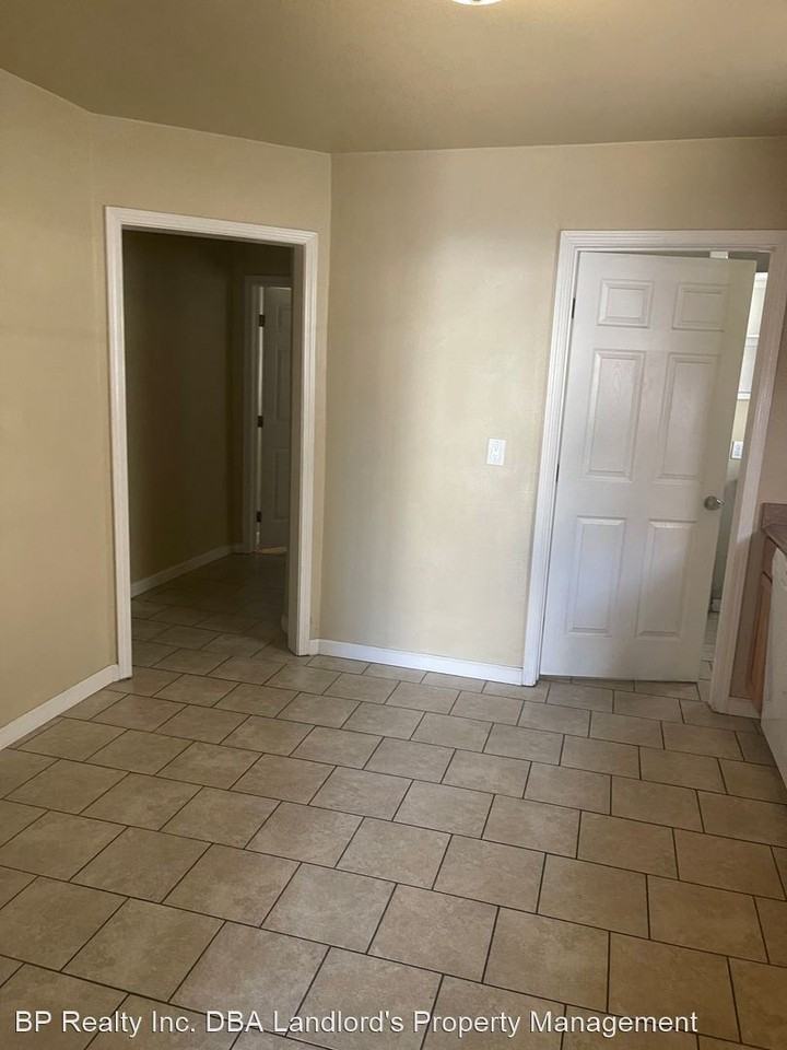 412 Park St - Photo 3 of 6