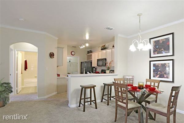 Bay Breeze Villas - Photo 3 of 16