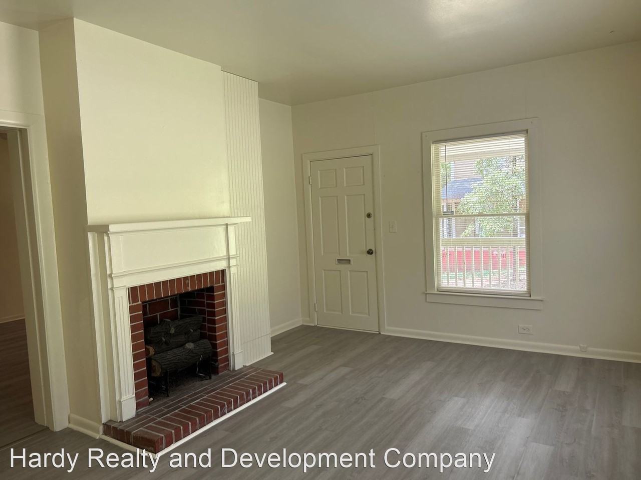 3304 & 3306 Maple Road NE - Photo 3 of 9