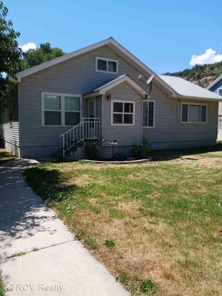 102 N 17th St - Photo 2 of 28