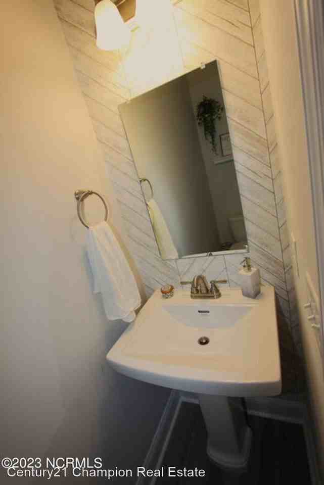 119 Pembury Way - Photo 2 of 22