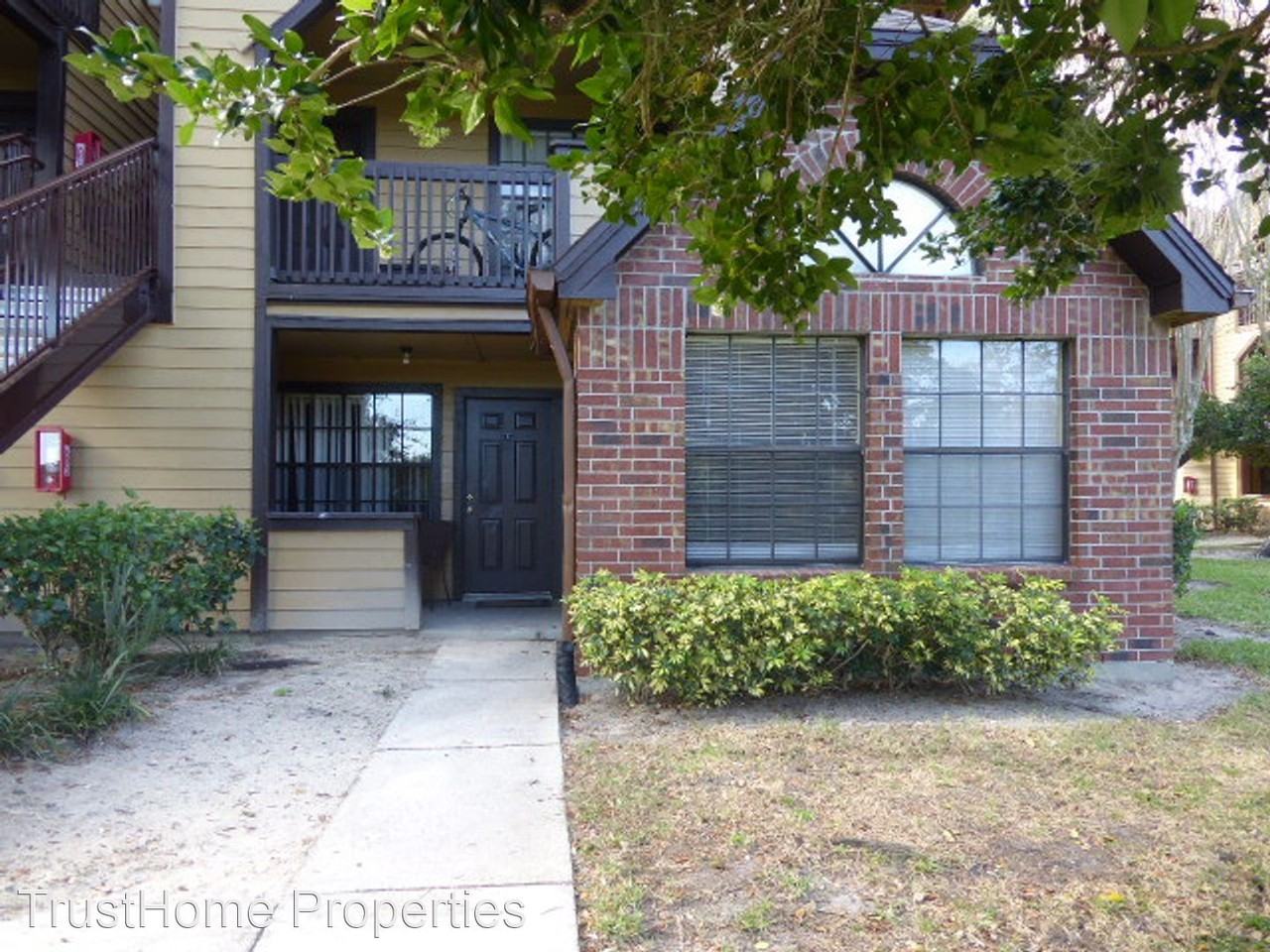 355 Lakepointe Dr #104