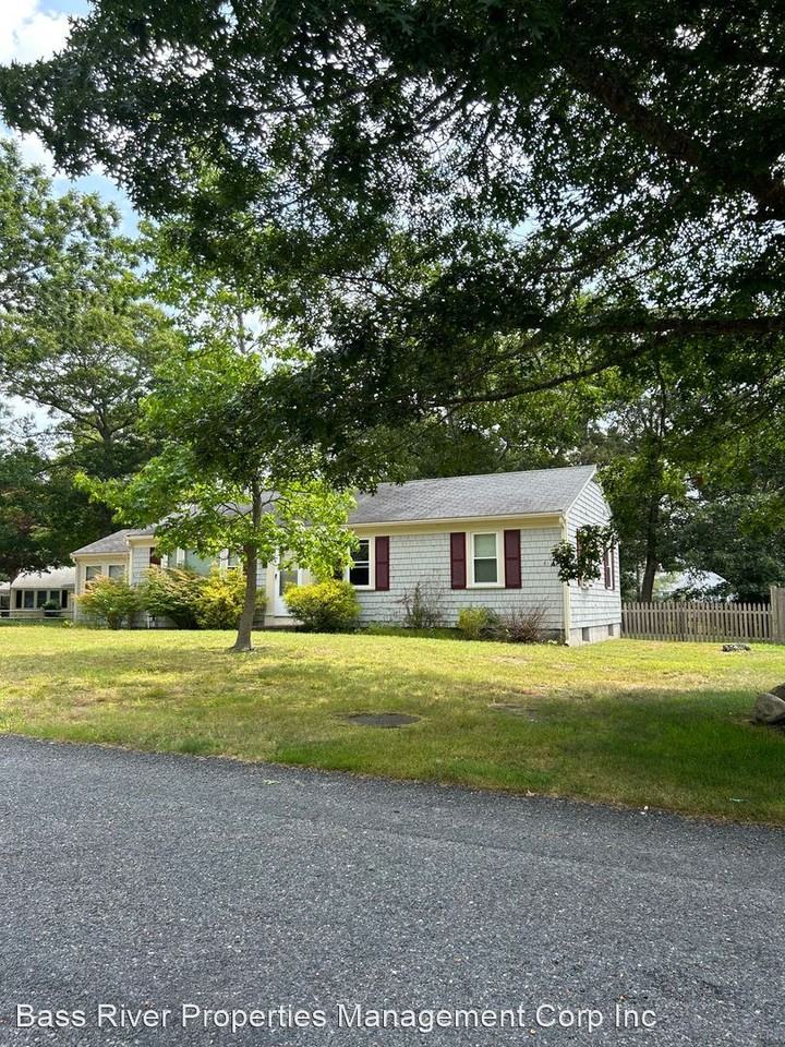 22 Venus Rd - Photo 3 of 11