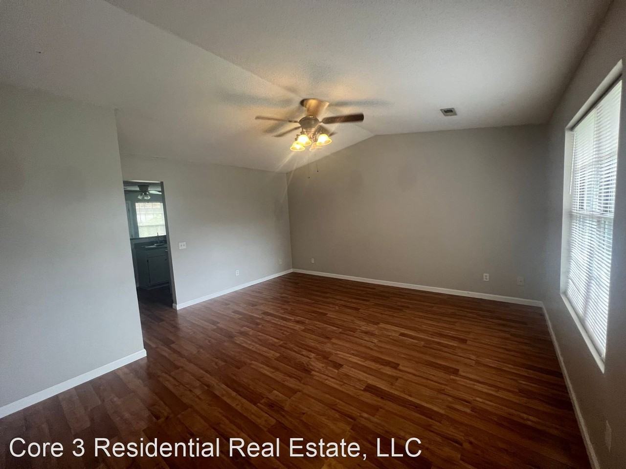 129 Volare Ln - Photo 2 of 11