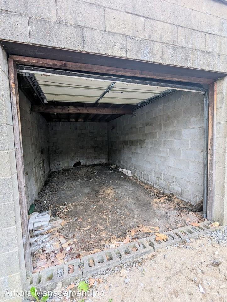 40 Walnut Street - Photo 2 of 3