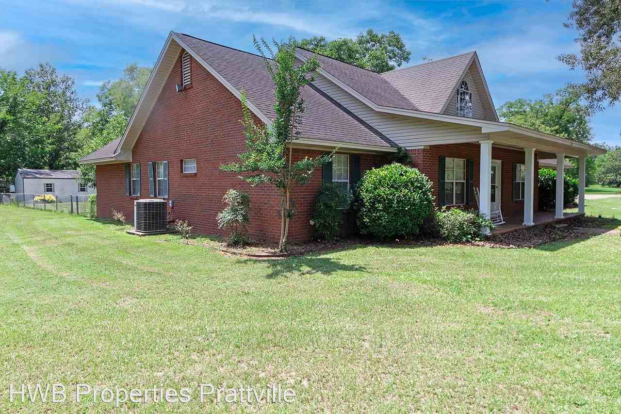 207 N Autauga St - Photo 3 of 35