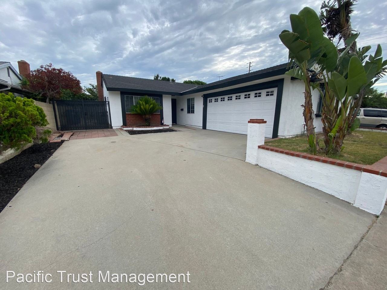 13408 Rose St - Photo 3 of 45