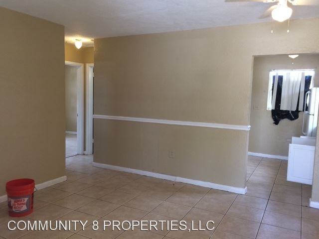 1809 Nw 25th Ter - Photo 2 of 10