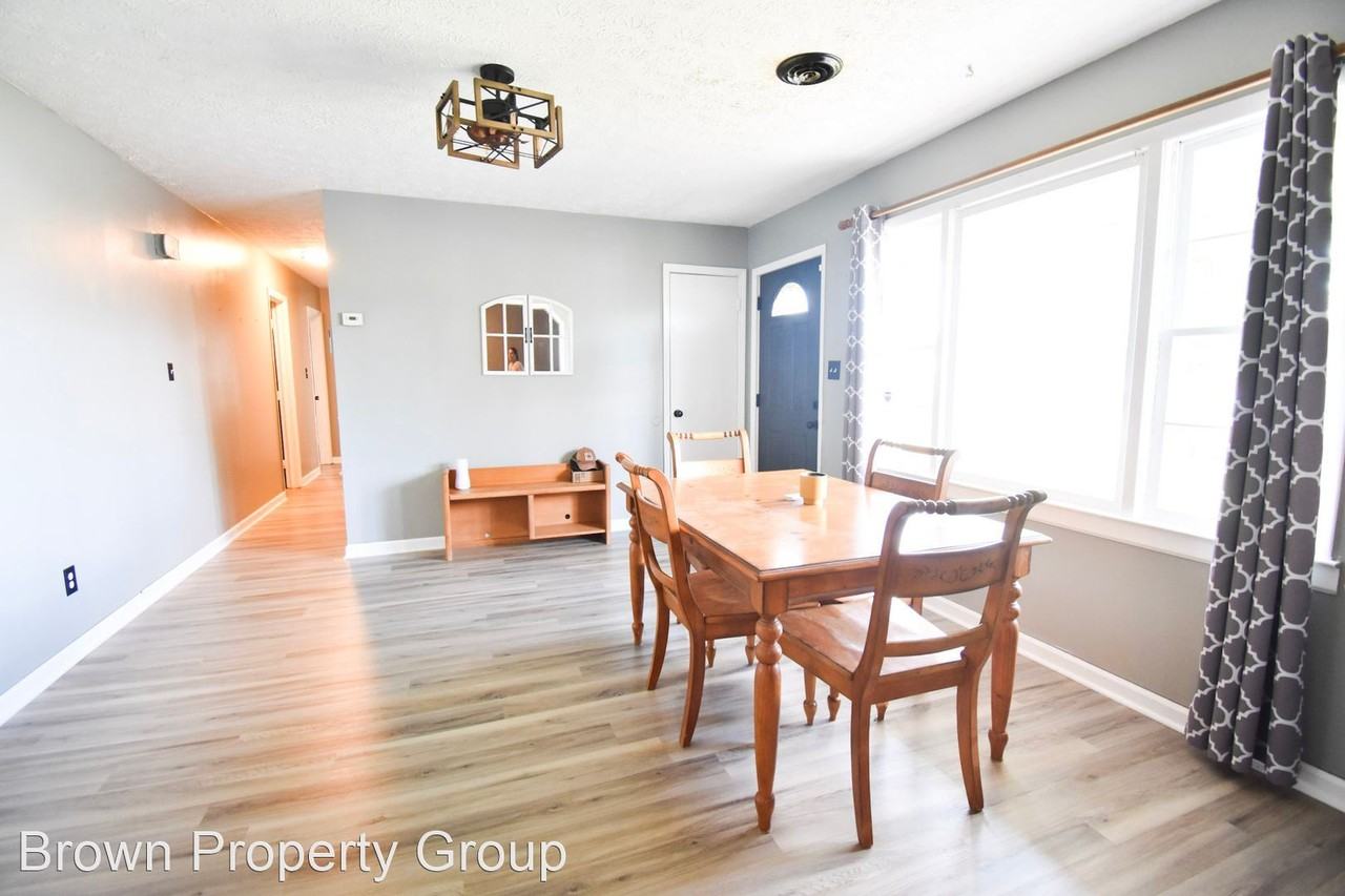 174 Brocton Dr - Photo 2 of 21