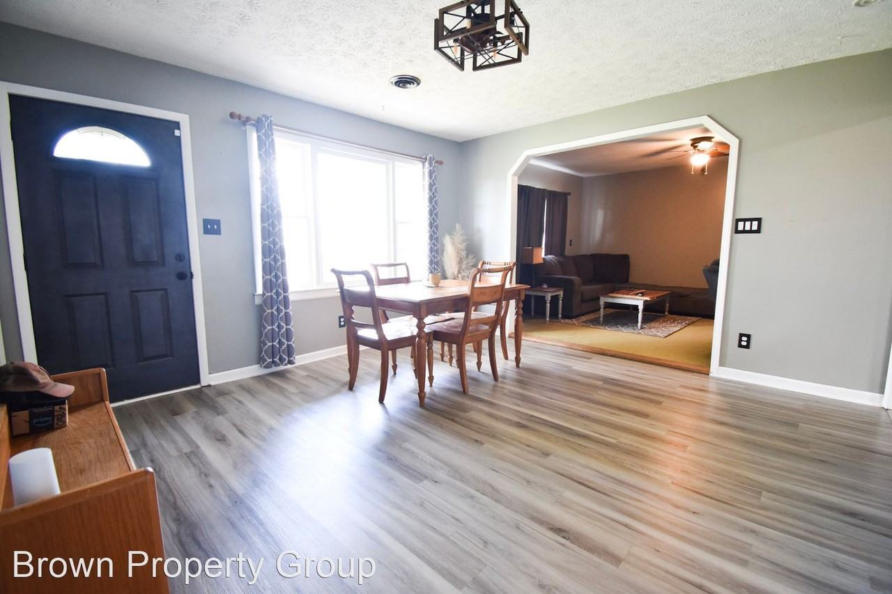 174 Brocton Dr - Photo 3 of 21