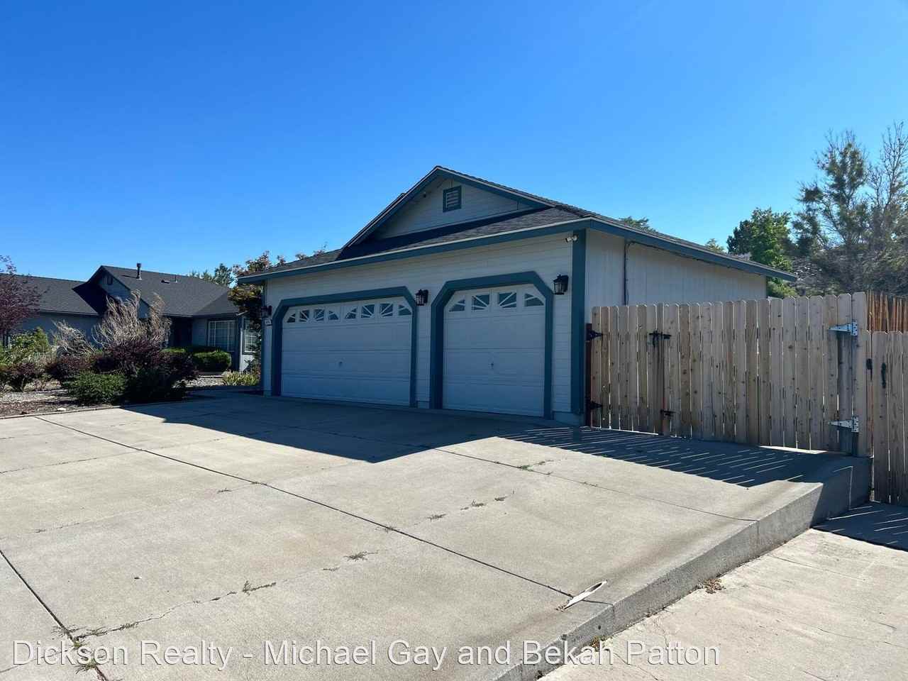 3470 Socrates Dr - Photo 2 of 20