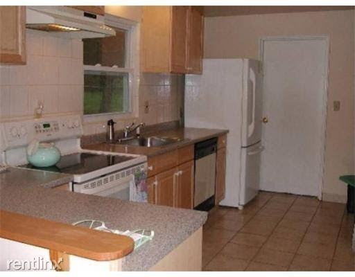 21 Bayfield Rd - Photo 2 of 4