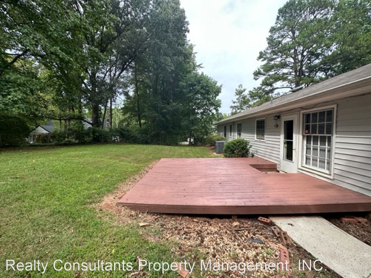 3302 Darden Rd - Photo 3 of 24