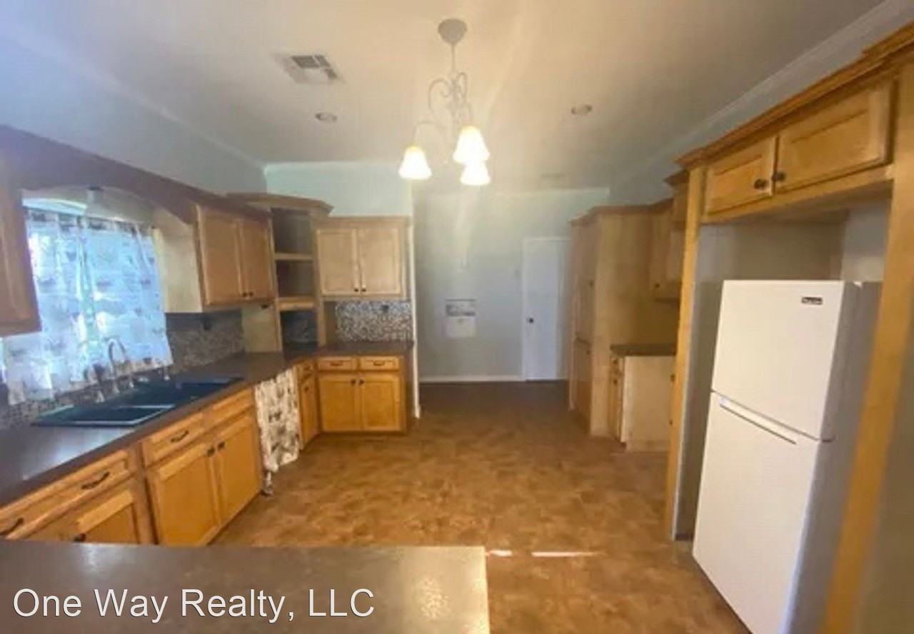 1609 Scott Blvd - Photo 3 of 12