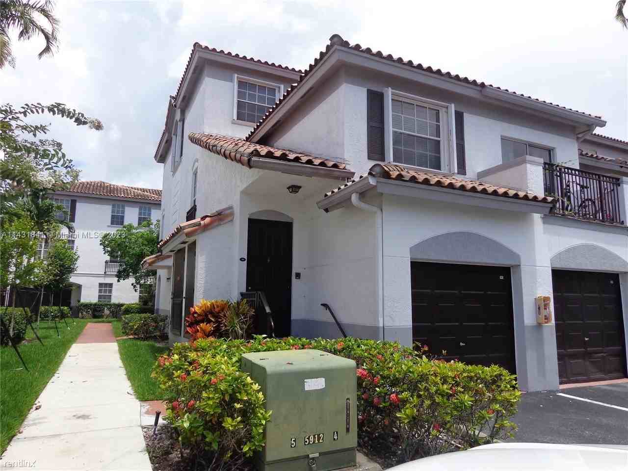 721 Sw 148th Ave #302