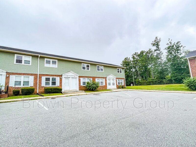 2105 Grand Prix Dr #A