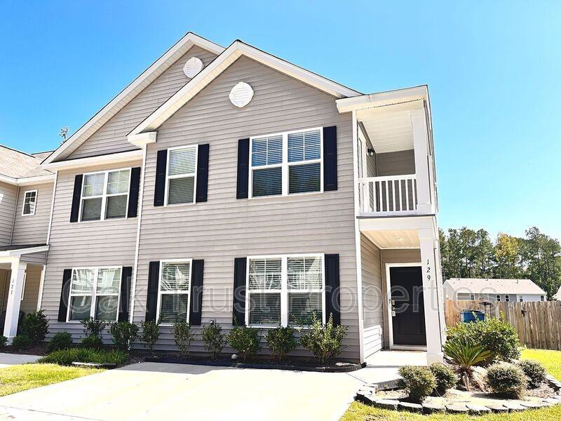 129 Spencer Cir - Photo 2 of 24