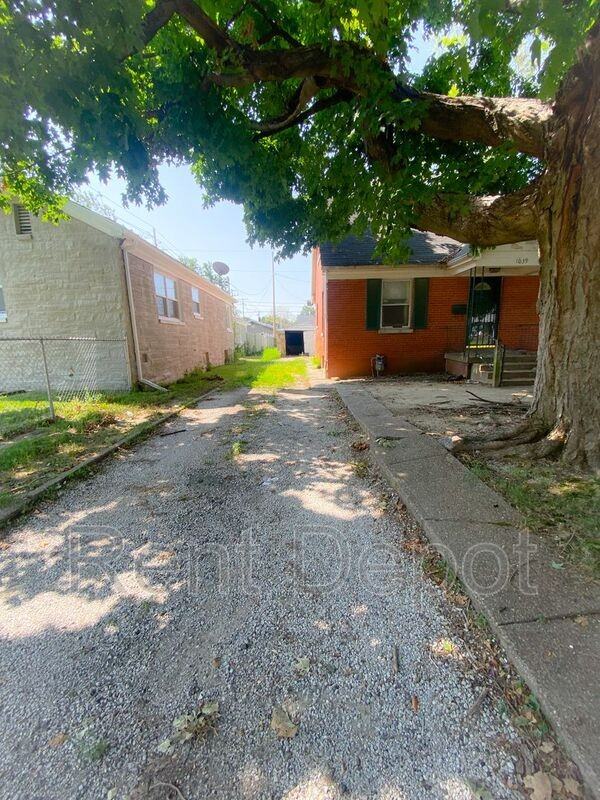 1039 E Powell Ave - Photo 3 of 25