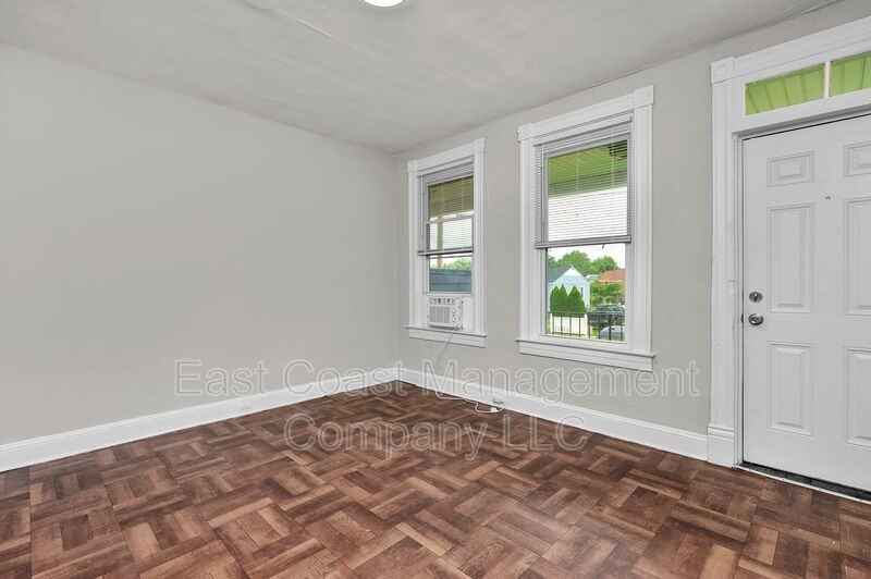 4008 Primrose Ave #1A - Photo 3 of 15