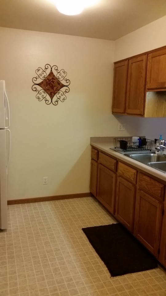 106 Lakewood Ter #3 - Photo 7 of 9